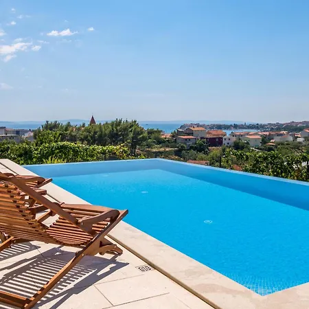 Villa Seventh Heaven *