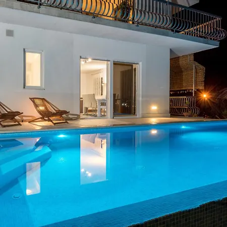 Seventh Heaven Villa *